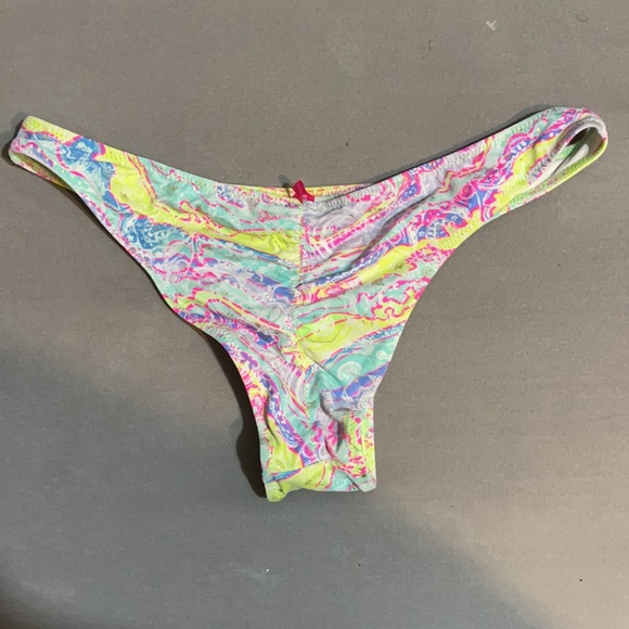 Victoria’s Secret scrunch bikini bottom - Picture 2 of 4